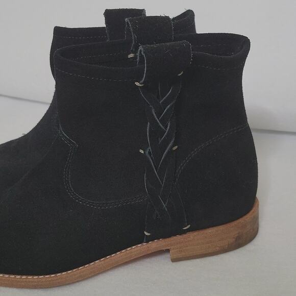 Soludos Black Suede Braided Bootie Size 6 - Picture 2 of 6